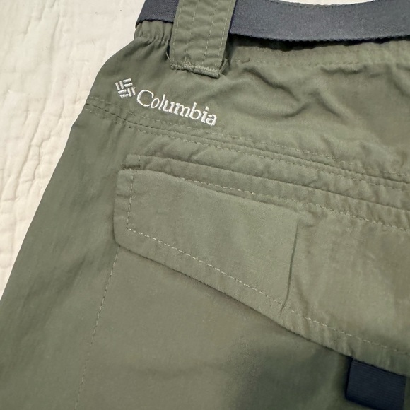 Columbia Omni-shade Cargo Shorts Size 36W Dusty Gray color - Picture 7 of 8